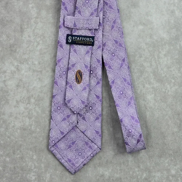 Stafford Signature Purple Silver Floral Paisley 100% Silk‎ Men's Neck Tie NWOT - Picture 3 of 6